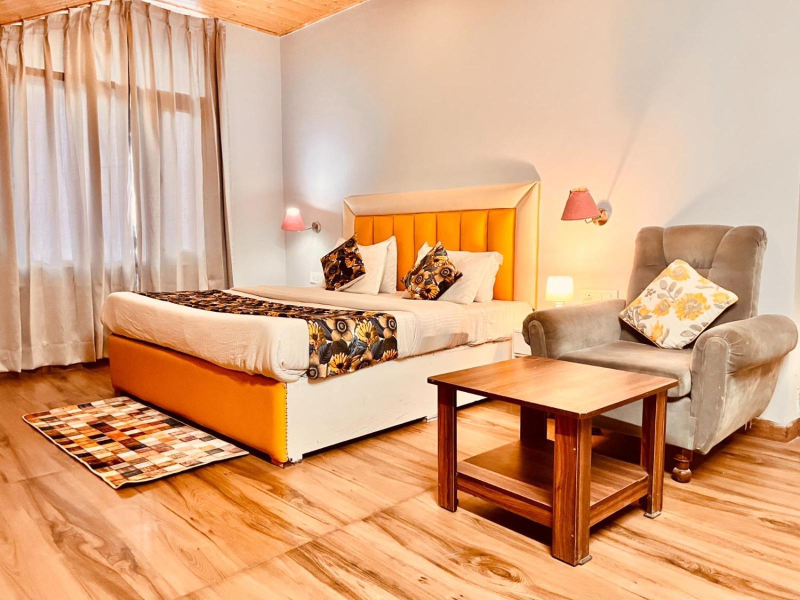 Hotel Hadimba Palace Sky Mountain View - Near Mall Road , Manali — Photos 2